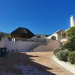 Luxury Flat With Magnificent Views In Plattrkloof