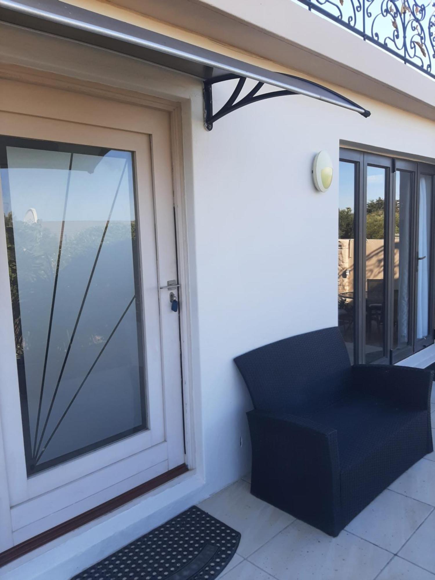 Luxury Flat With Magnificent Views In Plattrkloof * Cape Town